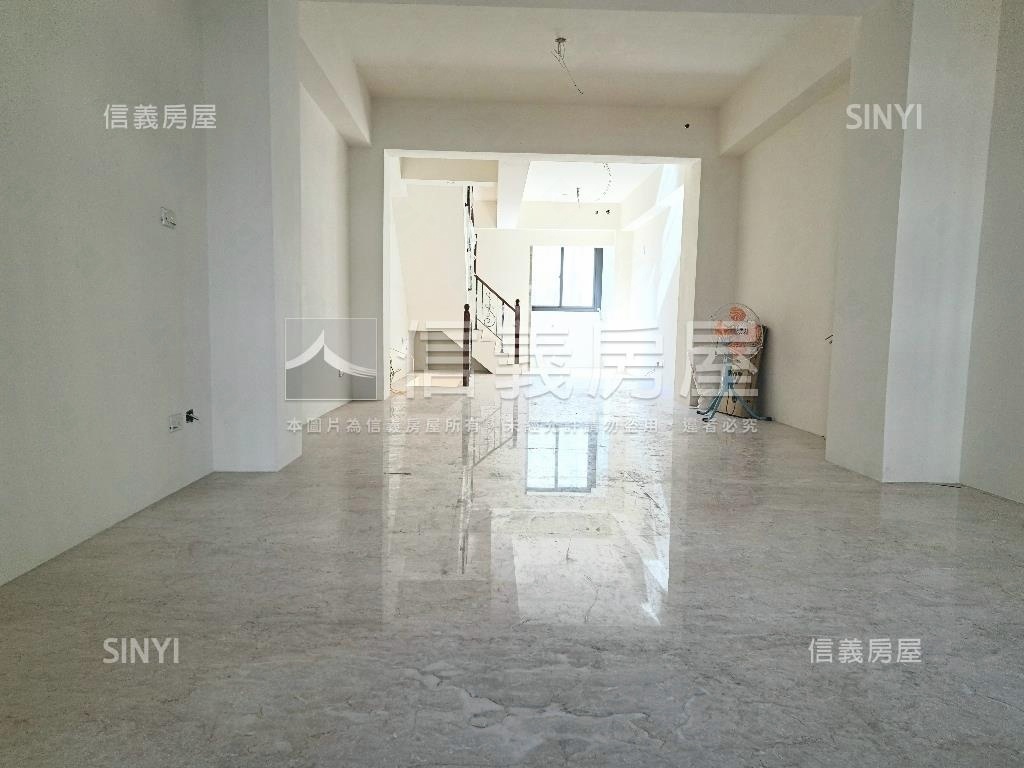 全新中興熱鬧文武百市金店房屋室內格局與周邊環境