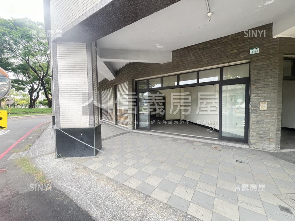 雙併約１６米面寬金透店讚房屋室內格局與周邊環境