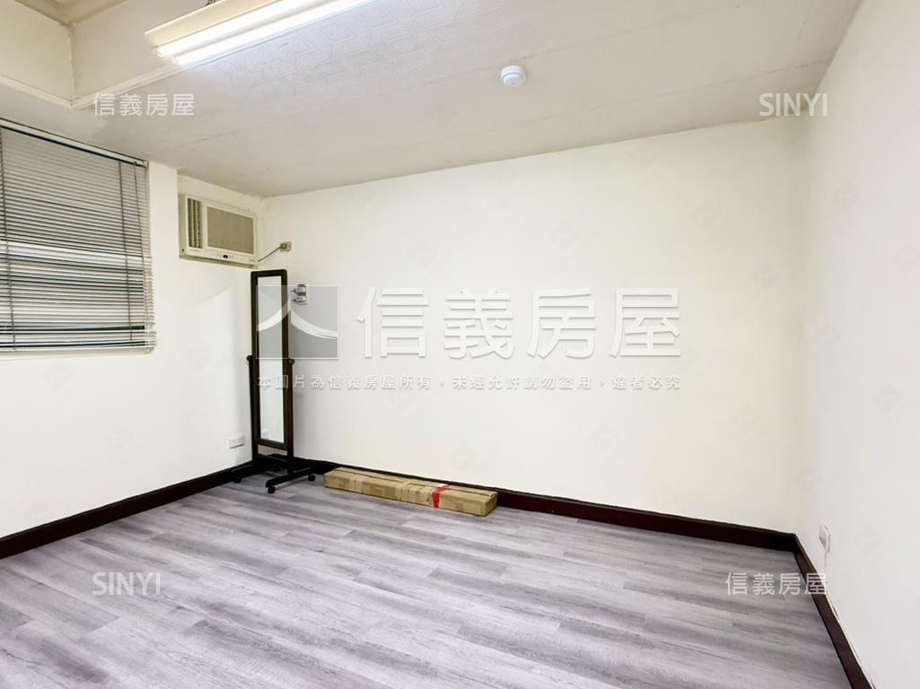 小巨蛋邊間採光電梯三房房屋室內格局與周邊環境