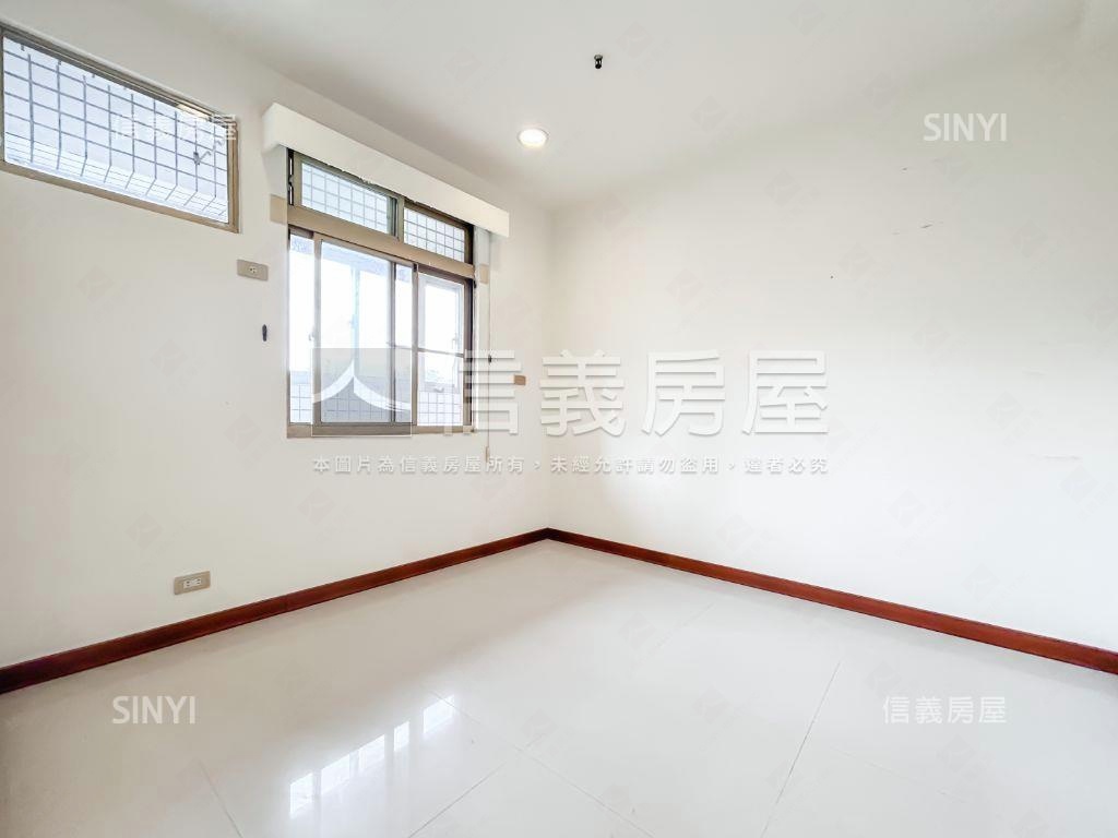 綠意美景．三房車位房屋室內格局與周邊環境