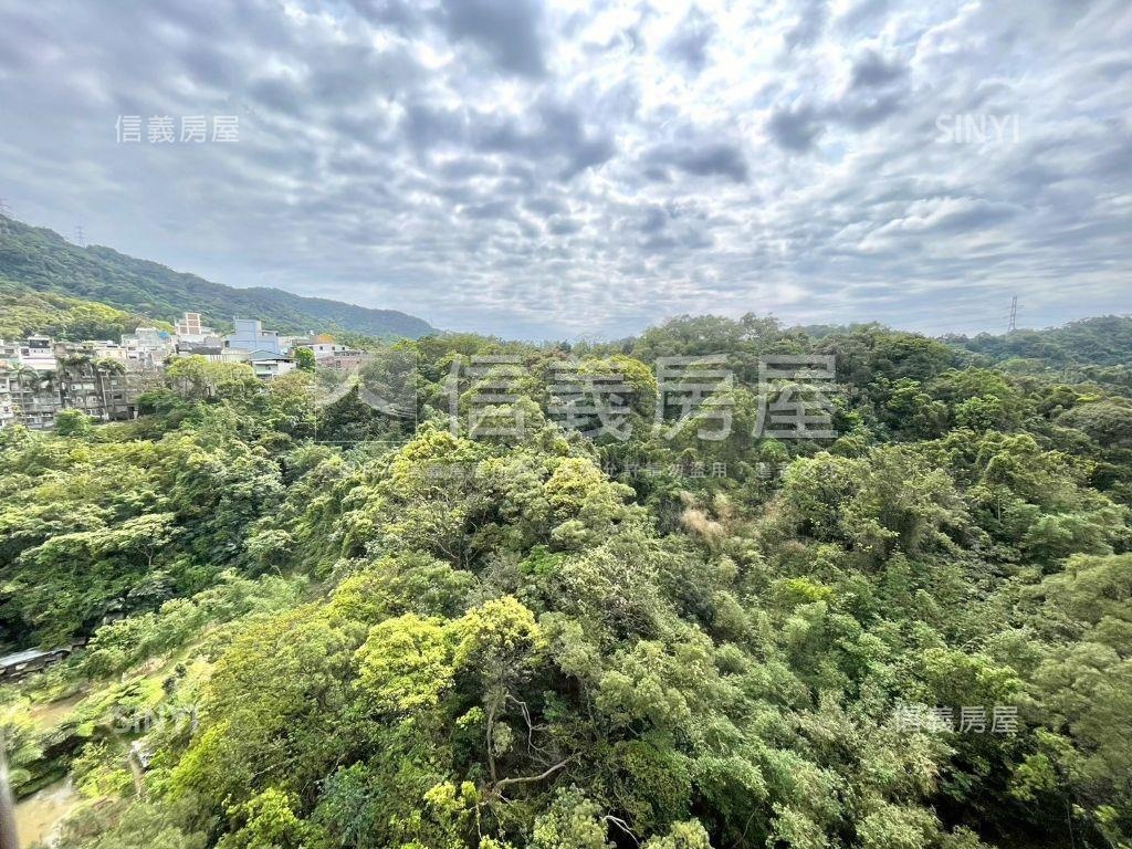 綠意美景．三房車位房屋室內格局與周邊環境