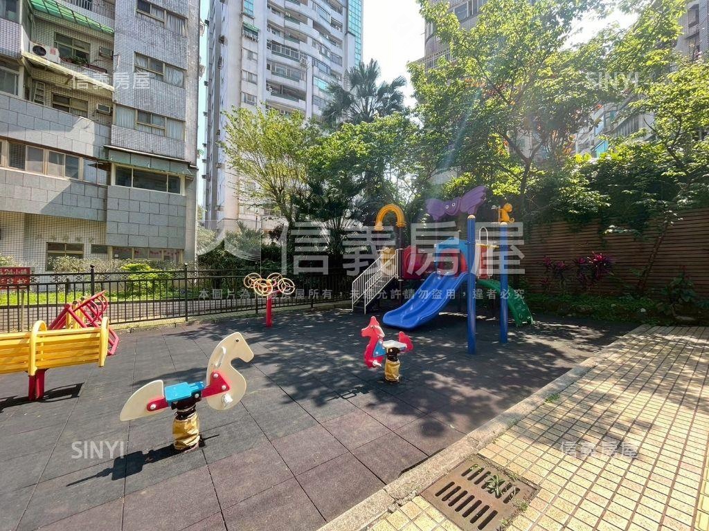 綠意美景．三房車位房屋室內格局與周邊環境