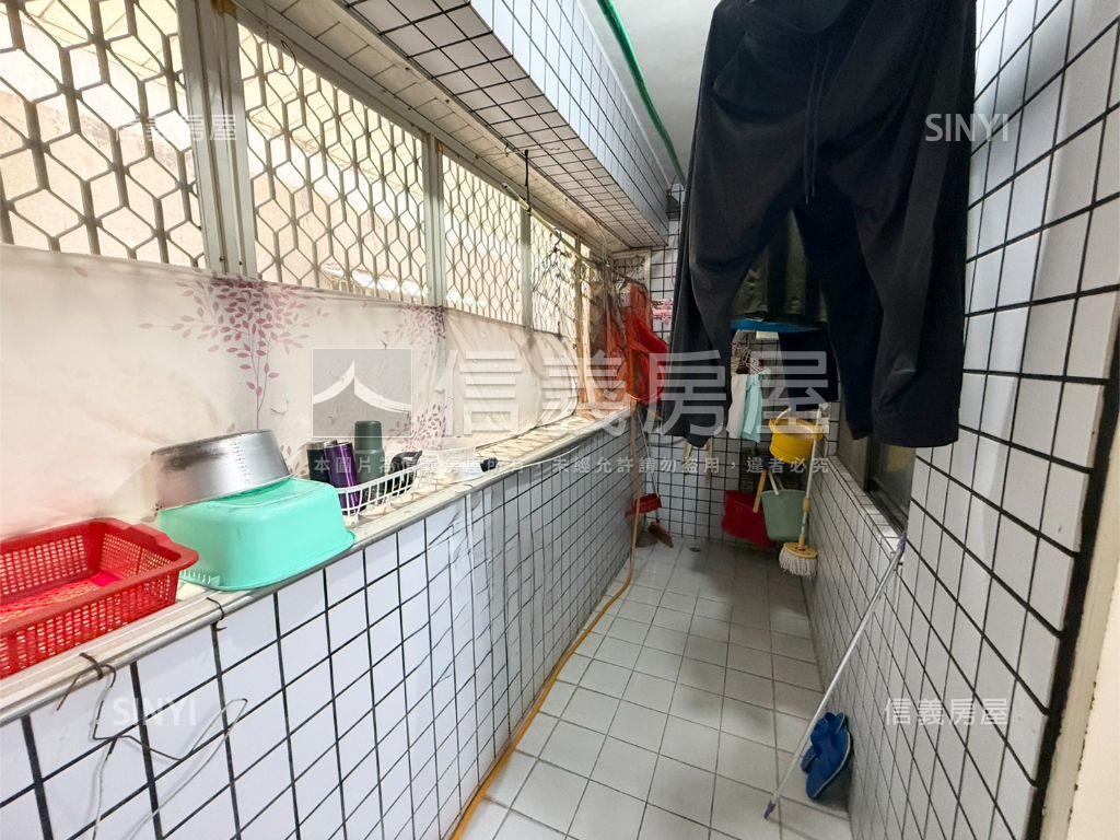 軒敞貴金‧好柏村三房房屋室內格局與周邊環境