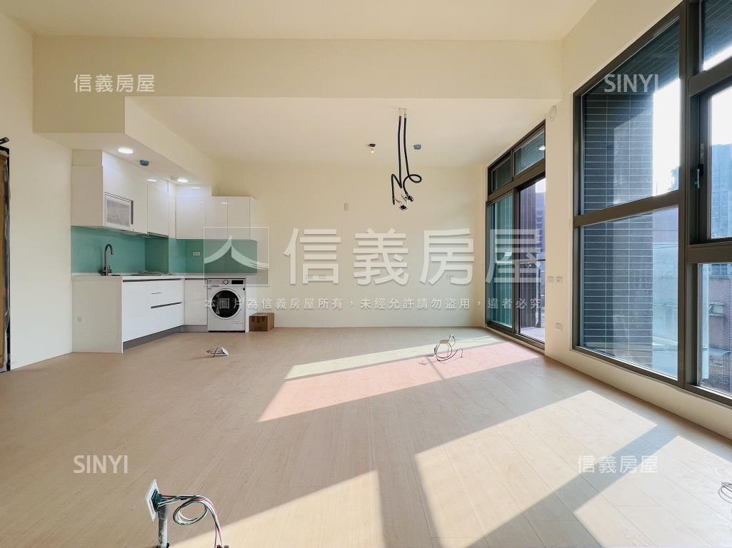 心家家眺望山景美宅房屋室內格局與周邊環境