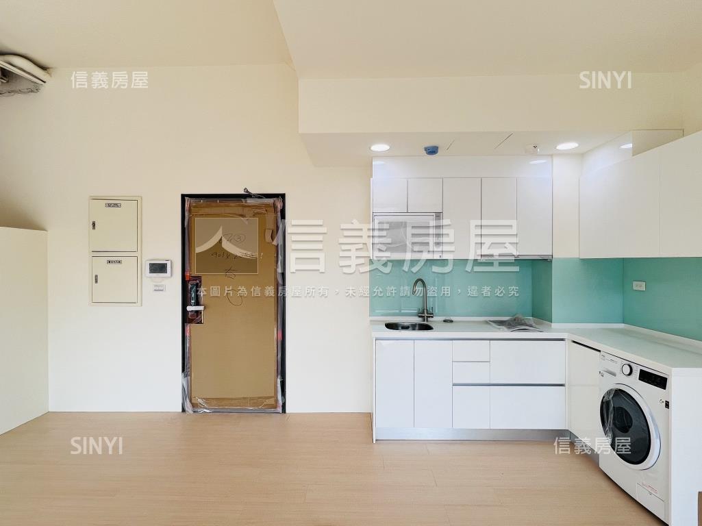 心家家眺望山景美宅房屋室內格局與周邊環境