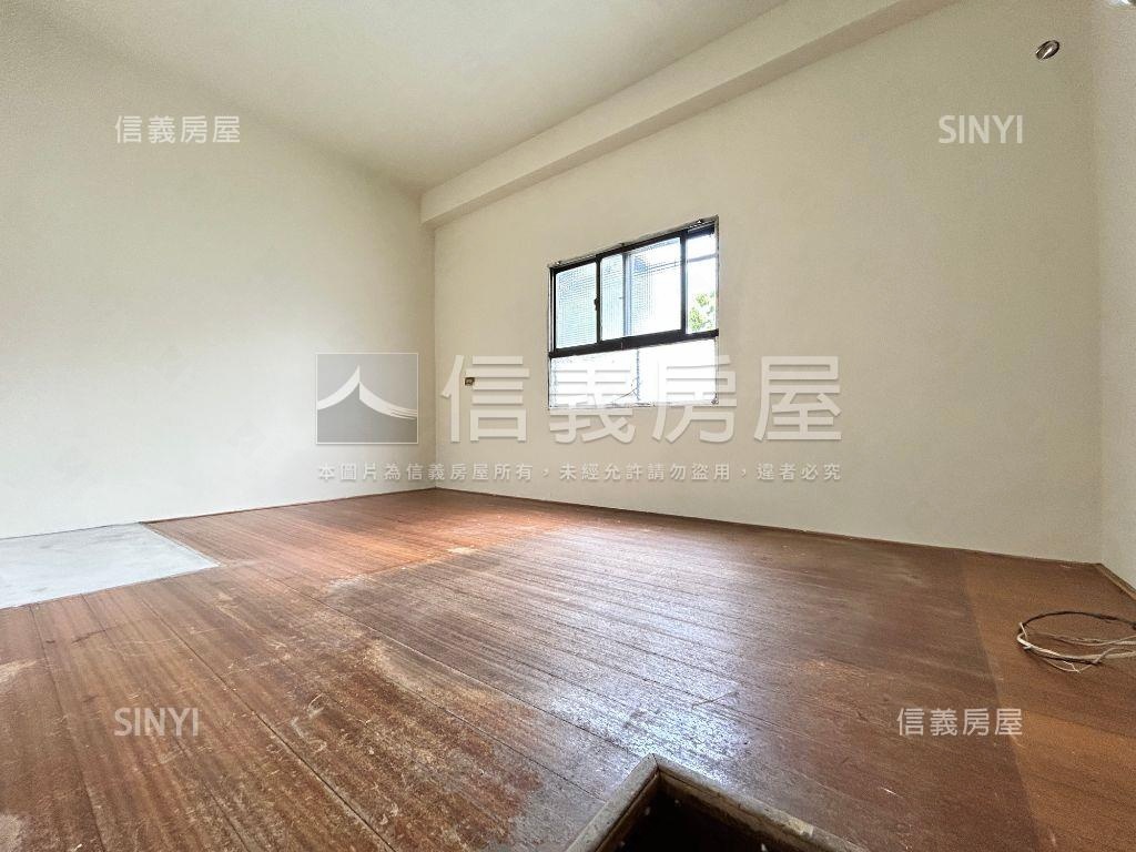 近中興大學臨路透天房屋室內格局與周邊環境