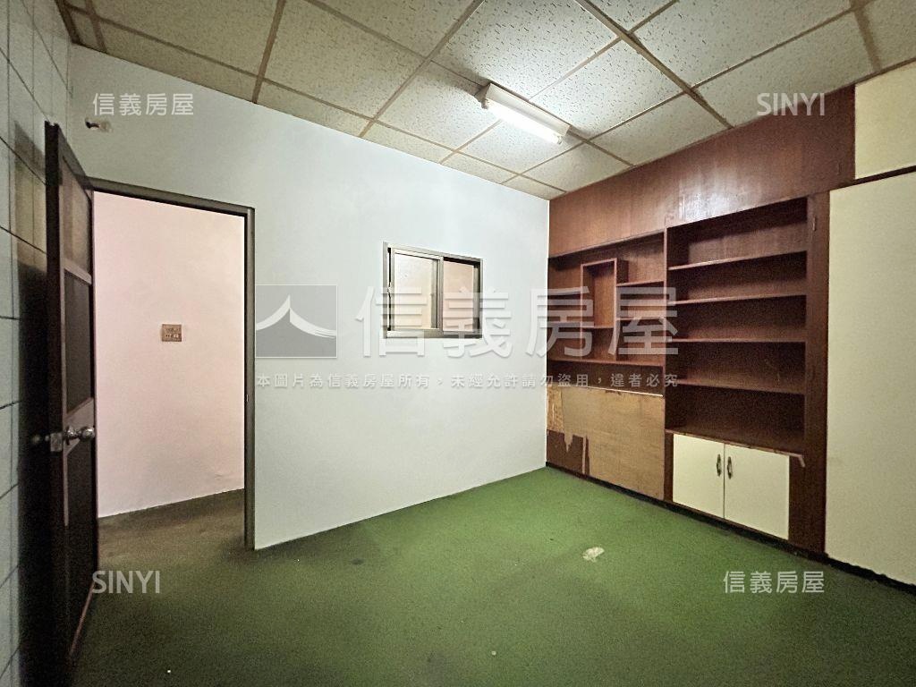 近中興大學臨路透天房屋室內格局與周邊環境