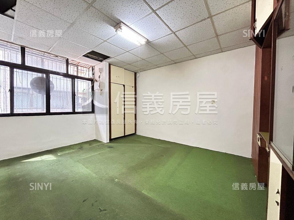 近中興大學臨路透天房屋室內格局與周邊環境
