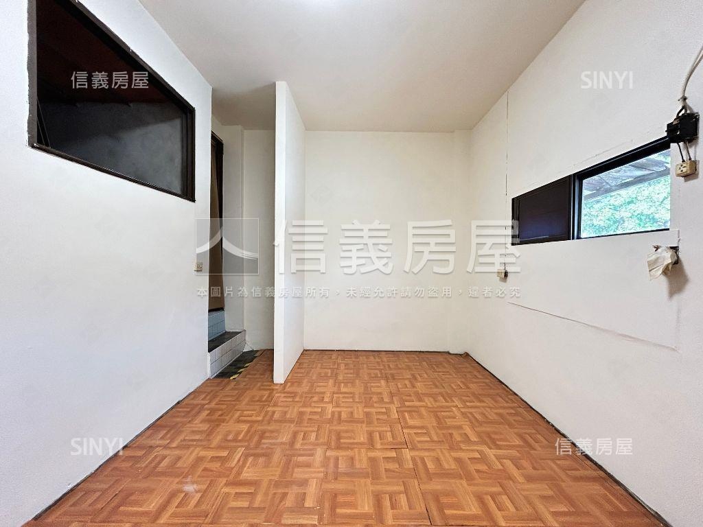 近中興大學臨路透天房屋室內格局與周邊環境