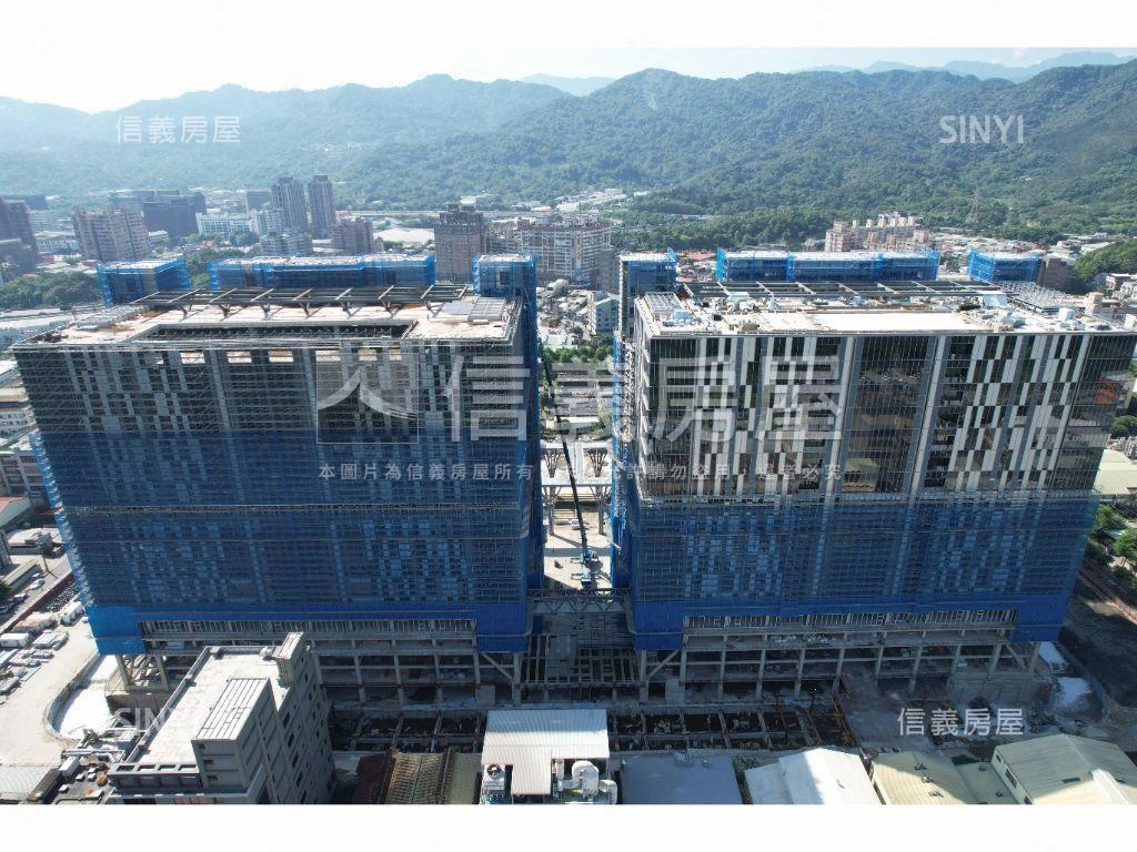 中工雲宇宙１６４坪房屋室內格局與周邊環境