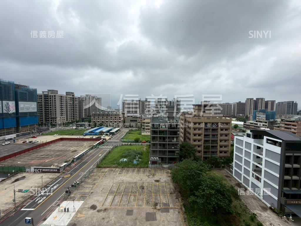 合雄Ｍ高樓三房車位房屋室內格局與周邊環境