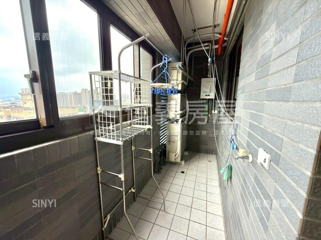 合雄Ｍ高樓三房車位房屋室內格局與周邊環境