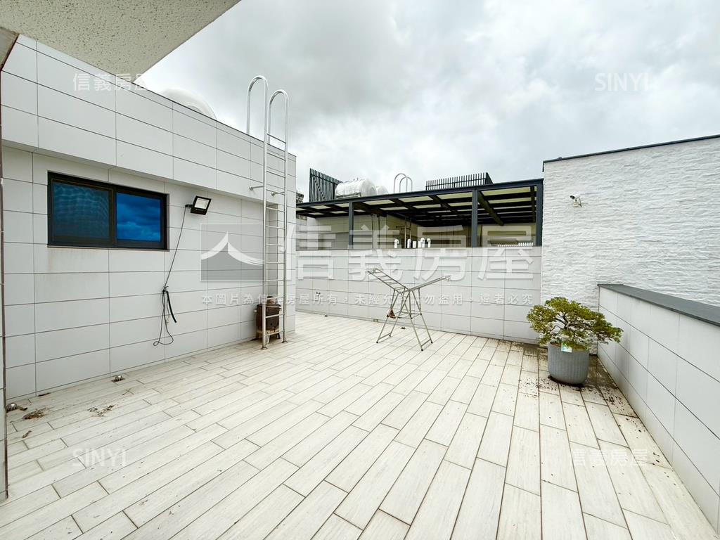邊間！大面寬三車霸氣豪邸房屋室內格局與周邊環境