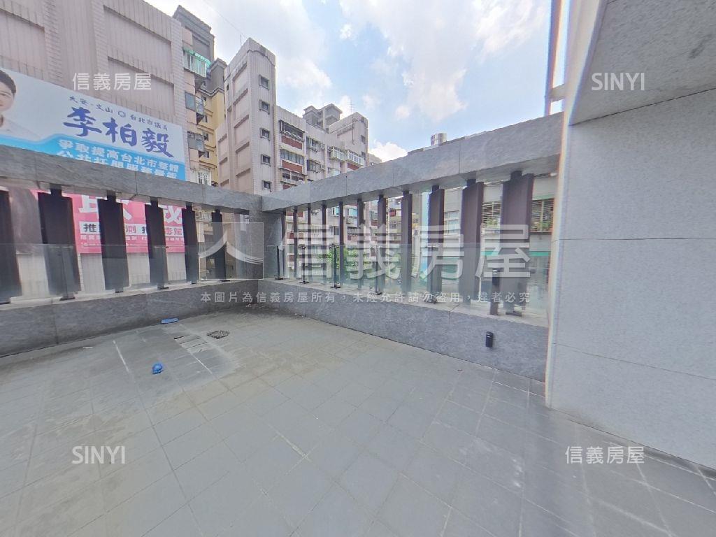 靜心苑邊間美２房車位房屋室內格局與周邊環境