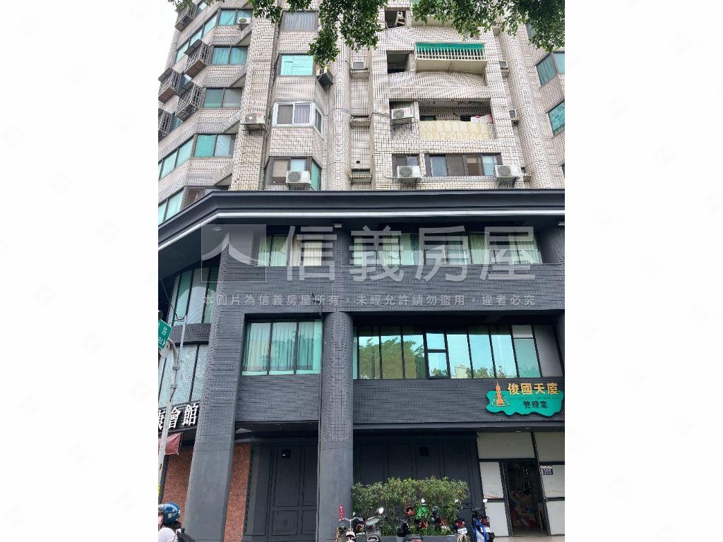 俊國天廈整層１５間套房房屋室內格局與周邊環境