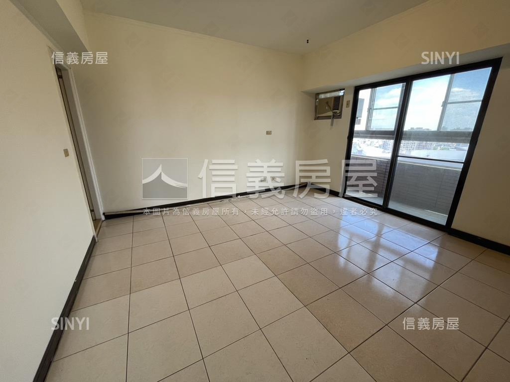 皇家高樓景觀３房房屋室內格局與周邊環境