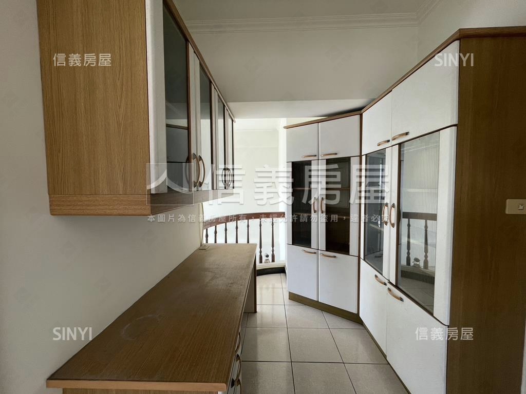 皇家高樓景觀３房房屋室內格局與周邊環境