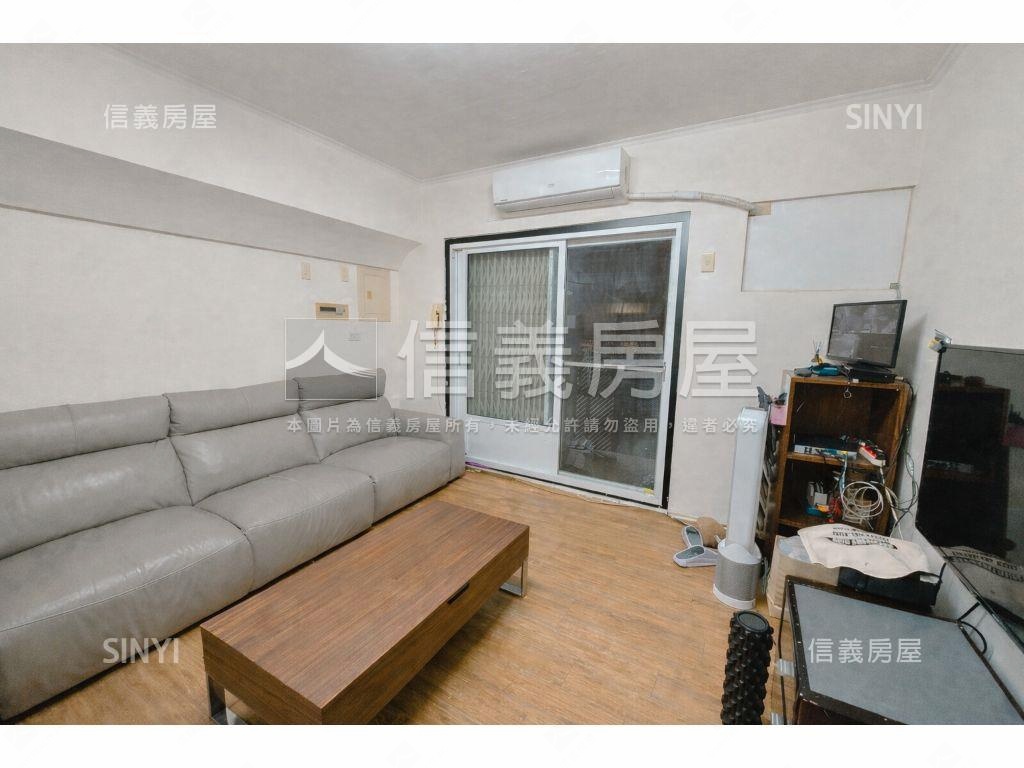 成大新特區稀有四房房屋室內格局與周邊環境