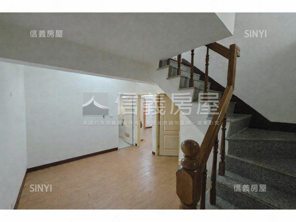 成大新特區稀有四房房屋室內格局與周邊環境