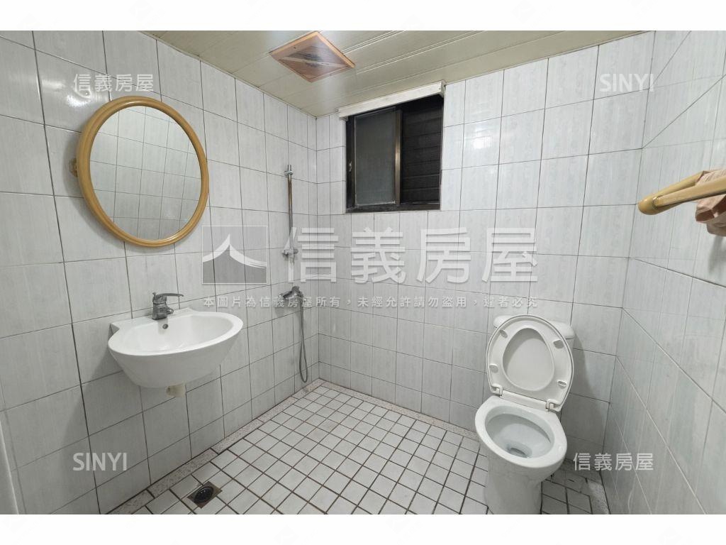 成大新特區稀有四房房屋室內格局與周邊環境