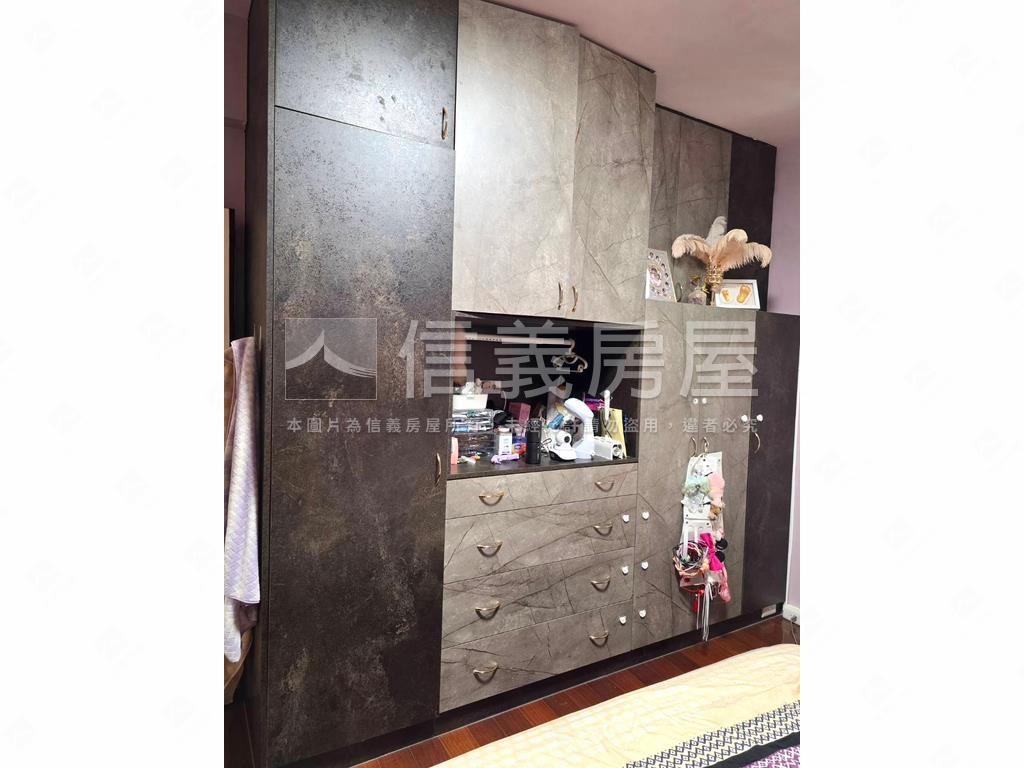 世貿靜巷邊間美宅房屋室內格局與周邊環境