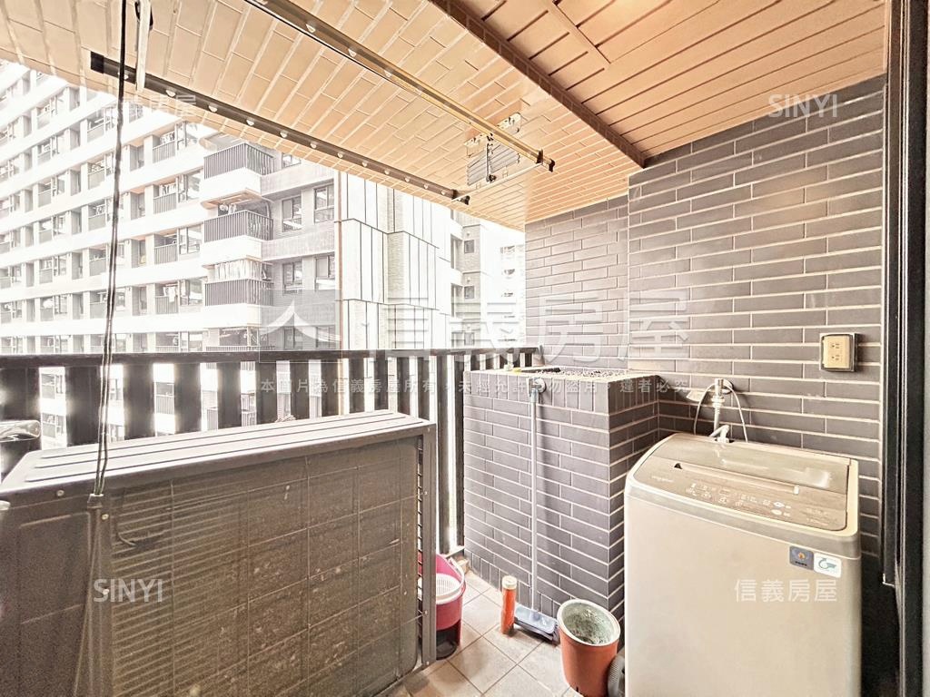 華悦城三房車位房屋室內格局與周邊環境