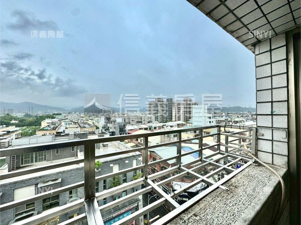 正成功路視野戶大三房房屋室內格局與周邊環境