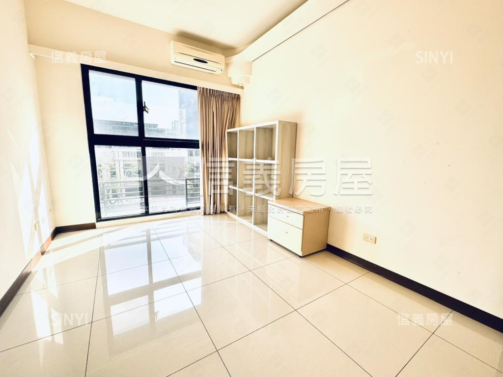 勝美漾朝南四房雙平面車位房屋室內格局與周邊環境