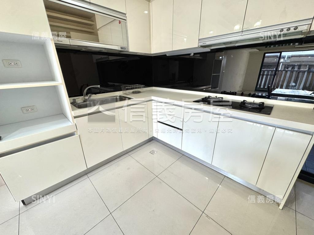 勝美漾朝南四房雙平面車位房屋室內格局與周邊環境