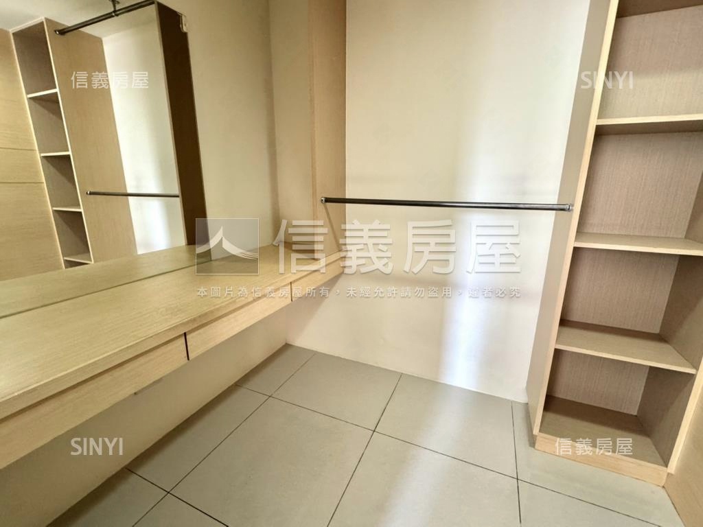 勝美漾朝南四房雙平面車位房屋室內格局與周邊環境