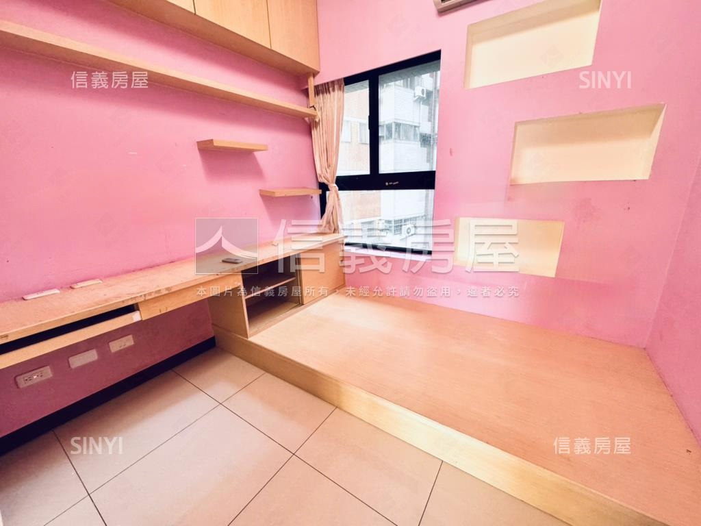 勝美漾朝南四房雙平面車位房屋室內格局與周邊環境