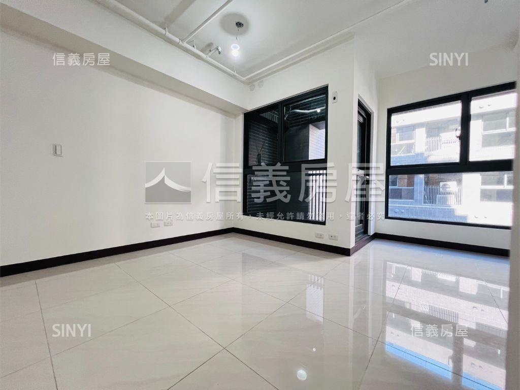 河堤世界・靜謐高層平車宅房屋室內格局與周邊環境