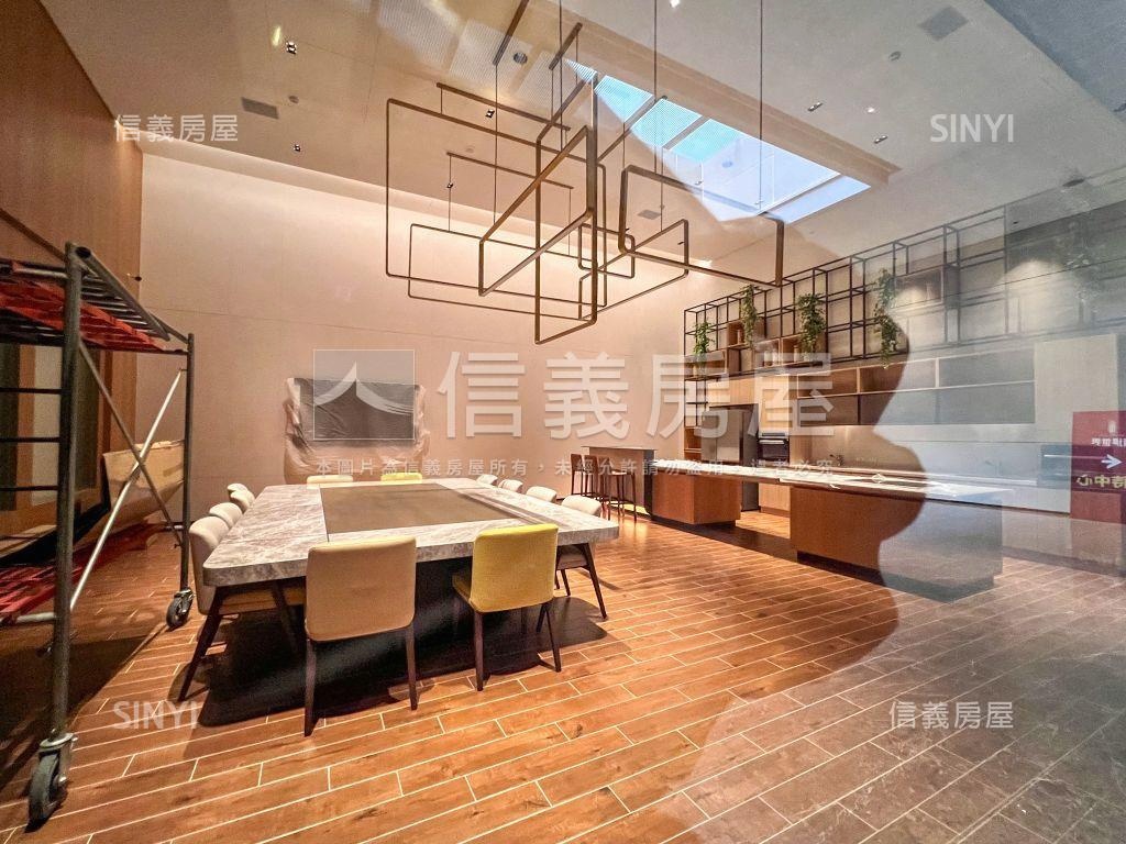 河堤世界全新未住平車好停房屋室內格局與周邊環境