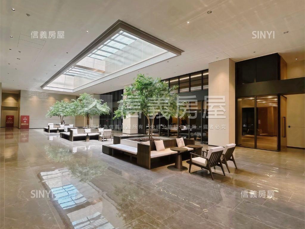 河堤世界全新未住平車好停房屋室內格局與周邊環境