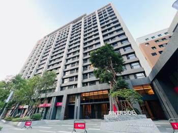 河堤世界全新未住平車好停