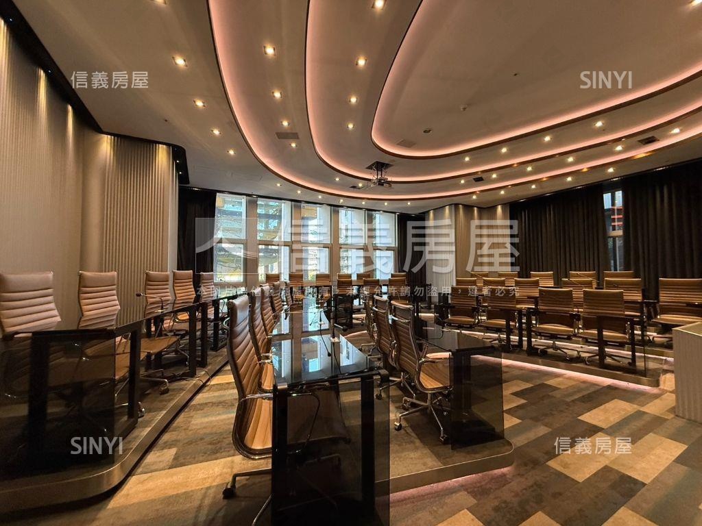 七期親家市政前棟高樓商辦房屋室內格局與周邊環境