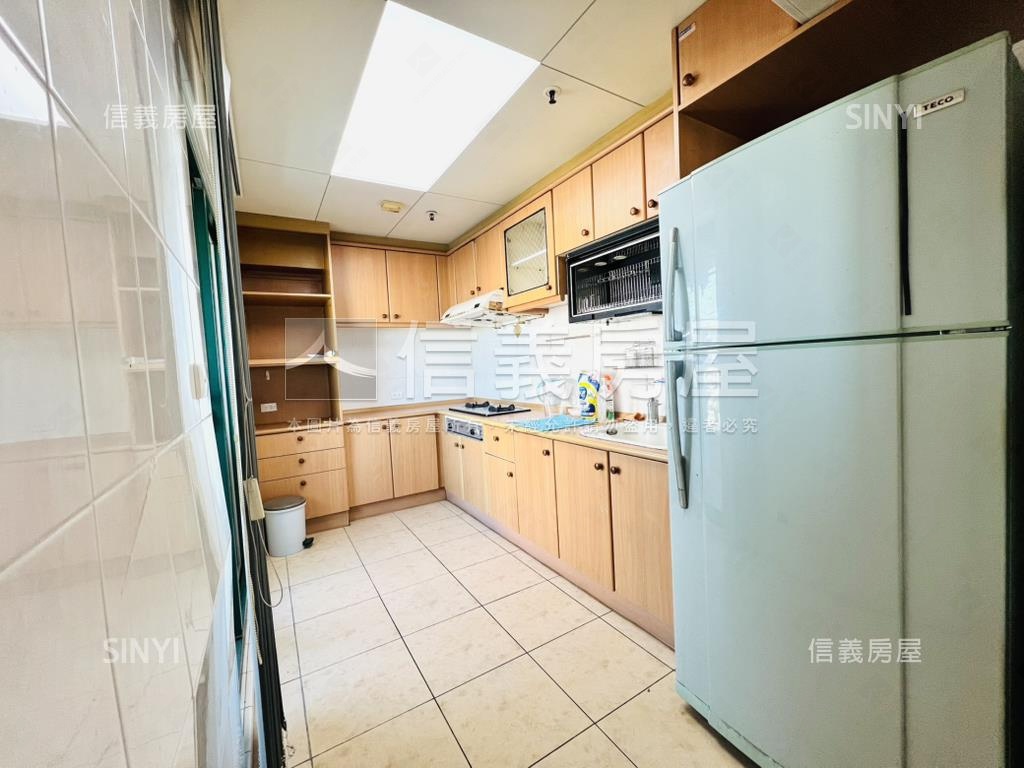 運河美景★四房三衛雙車位房屋室內格局與周邊環境
