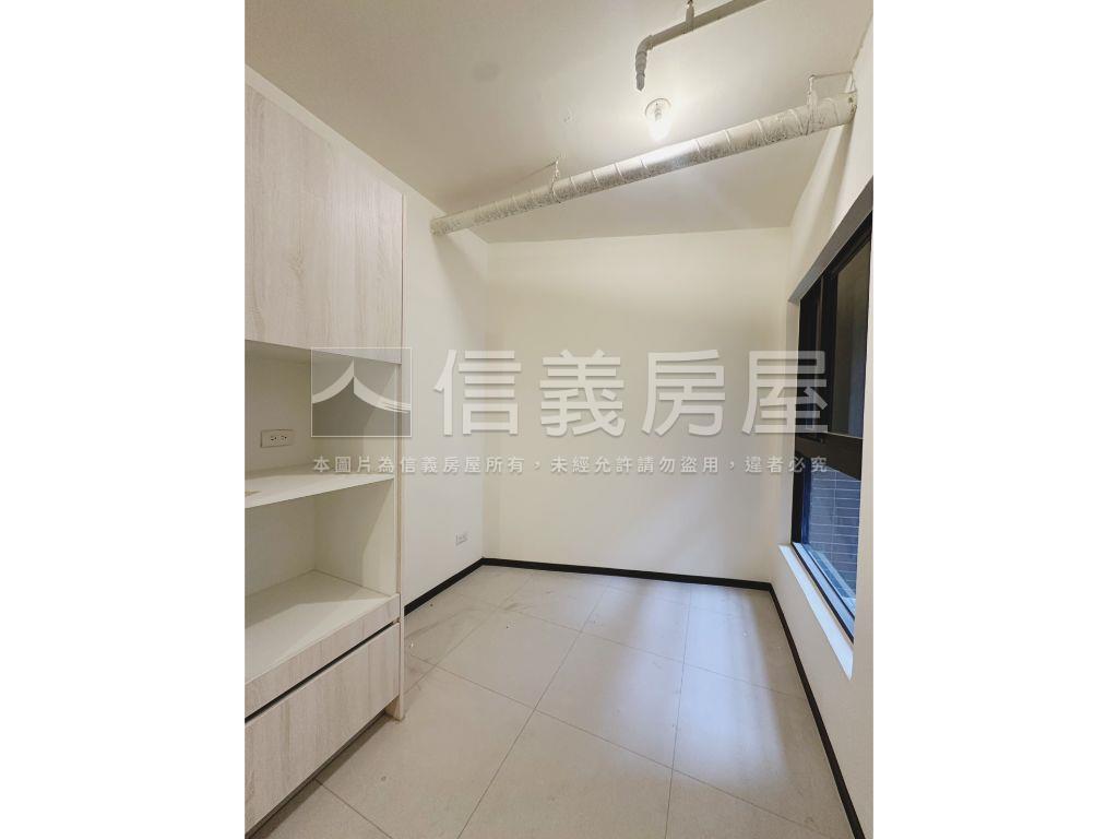 青埔高鐵站前核心喜徠登房屋室內格局與周邊環境