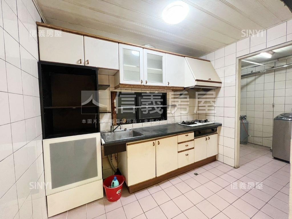 浮洲邊間美宅房屋室內格局與周邊環境