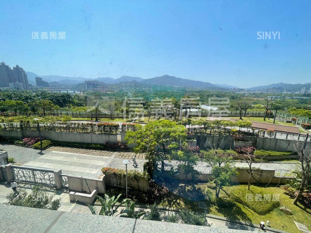 美河市美景三房有車位房屋室內格局與周邊環境