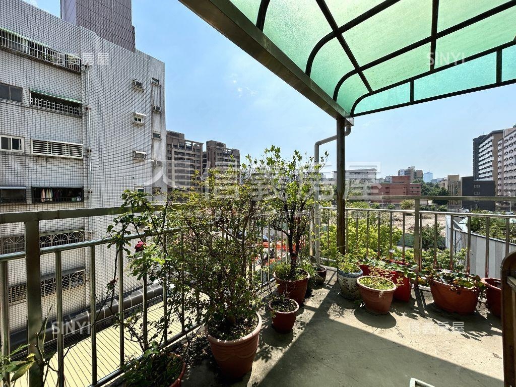 近興大四面採光大空間美宅房屋室內格局與周邊環境