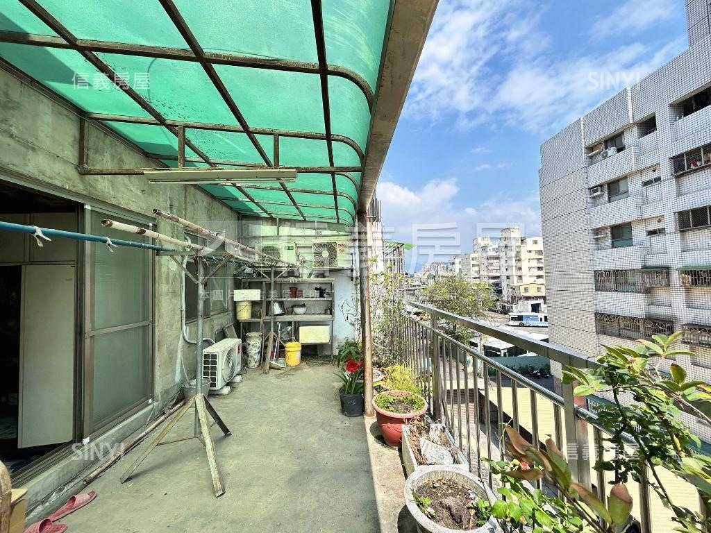 近興大四面採光大空間美宅房屋室內格局與周邊環境
