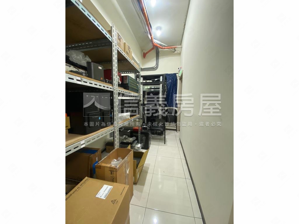 板南捷運。優質辦公房屋室內格局與周邊環境
