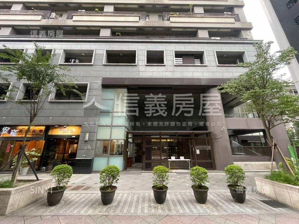 捷運六張犁敦南法拉麗亮房房屋室內格局與周邊環境