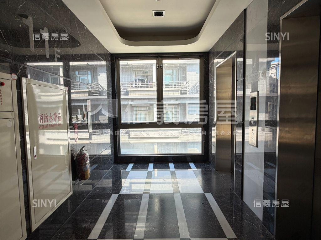 捷運六張犁敦南法拉麗亮房房屋室內格局與周邊環境