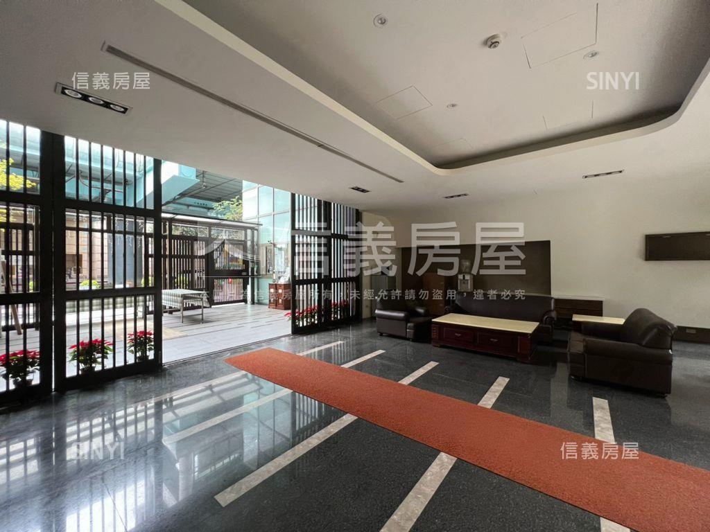 捷運六張犁敦南法拉麗亮房房屋室內格局與周邊環境