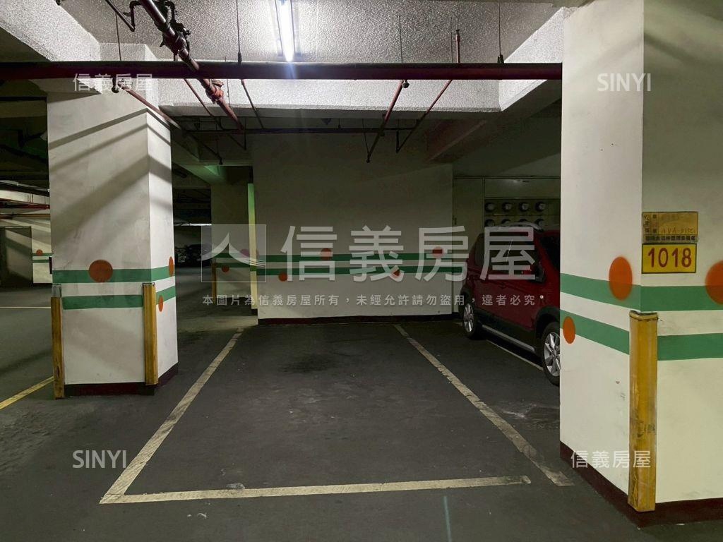 太陽神高樓四房平車行情售房屋室內格局與周邊環境