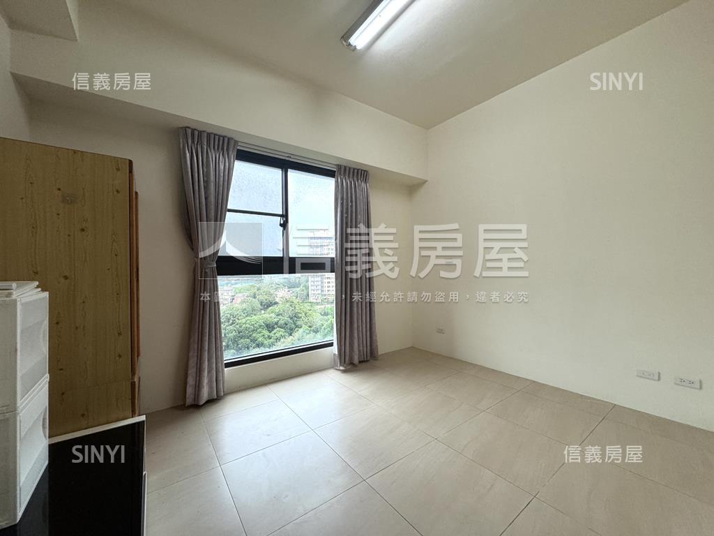 環宇市朝外高樓綠景三房房屋室內格局與周邊環境