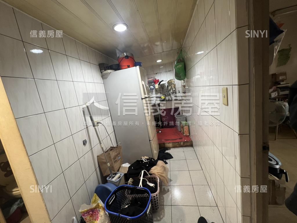 都更信維整宅房屋室內格局與周邊環境