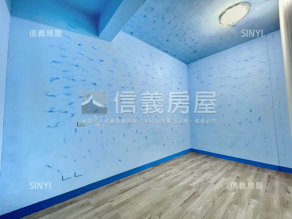 大湳市場。人潮金透店房屋室內格局與周邊環境